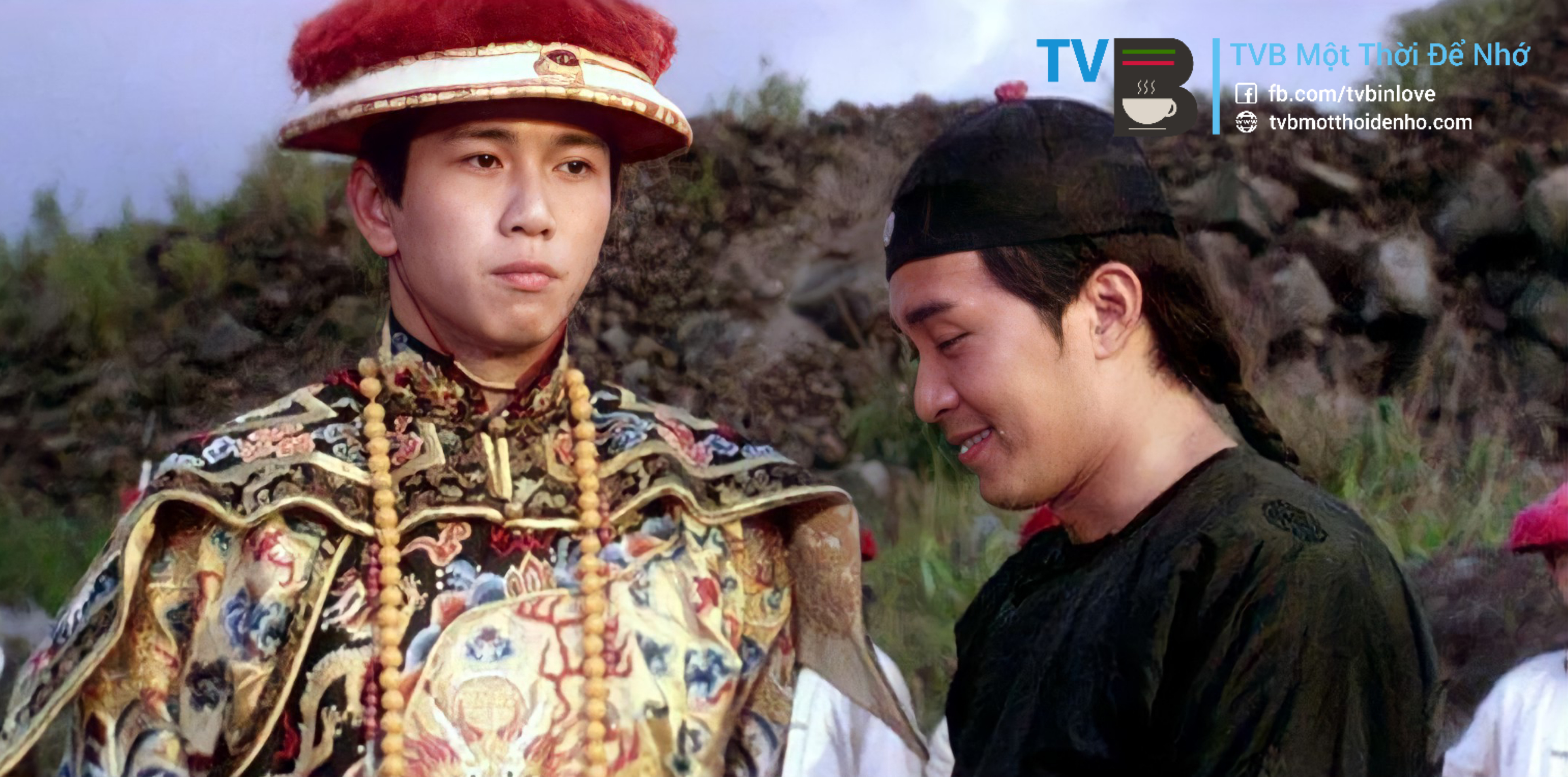 Năm 1992, Ôn Triệu Luân thủ vai Khang Hy trong phim điện ảnh Lộc Đỉnh Ký cùng Châu Tinh Trì.