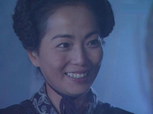 Vai diễn đáng nhớ nhất của Uyển Quỳnh Đan trên màn ảnh TVB lại là một nhân vật lấy đi rất nhiều nước mắt của người xem. Ân Thập Nương - mẹ của Na Tra trong Đắc Kỷ Trụ Vương 