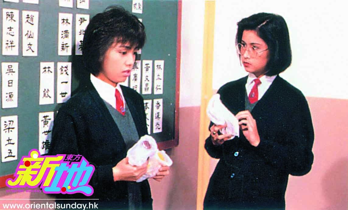 トレーニングクラスを卒業した後、Thieu MyKyは俳優としてのキャリアを開始しました。