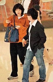 Năm 1994, Trần Ngọc Liên gặp nữ đạo diễn Thái Mỹ Thi và bắt đầu mối tình kéo dài 11 năm.